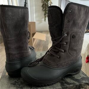 North Face boots. Size 8 women’s